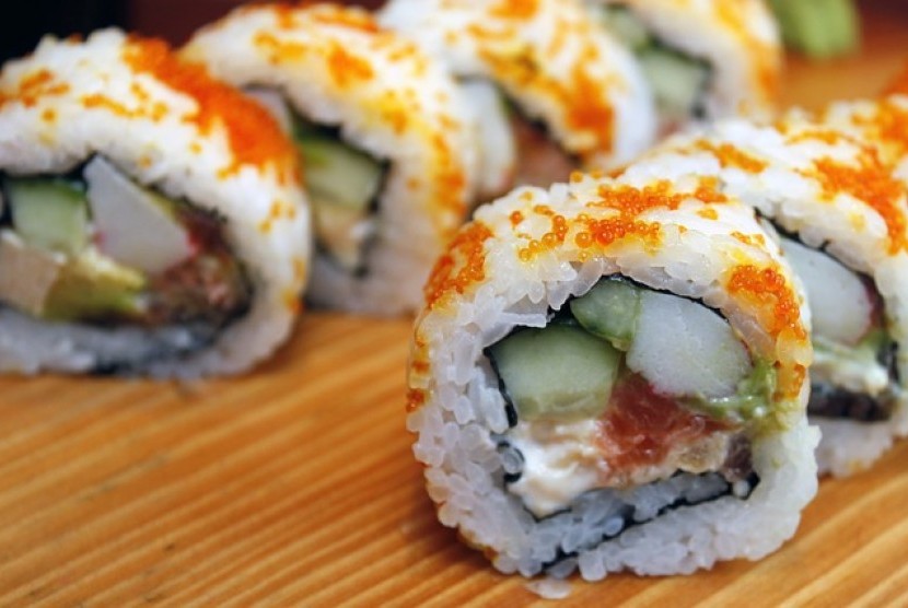 Salah satu kesalahan terbesar para juru masak sushi adalah kreativitas berlebihan saat membuatnya. Sehingga justru menghasilkan kombinasi rasa sushi yang tidak sempurna.