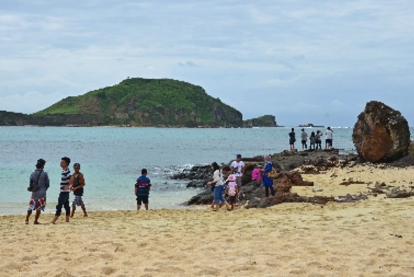 Salah satu pantai yang masuk kawasan ekonomi khusus Mandalika, Lombok Tengah.