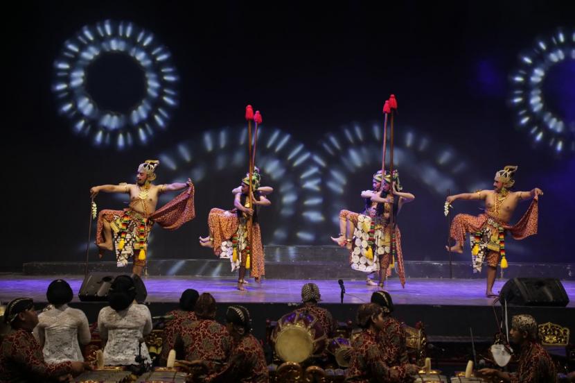 Salah satu penampilan seni budaya pada gelar Apresiasi Seni Festival Kebudayaan Yogyakarta (FKY) Kabupaten Sleman 2022. 