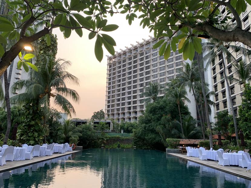 Pemerintah berencana untuk merevitalisasi area Hotel Sultan di Senayan, Jakarta, menjadi kawasan hijau sejalan dengan semangat pembangunan hijau di Tanah Air.