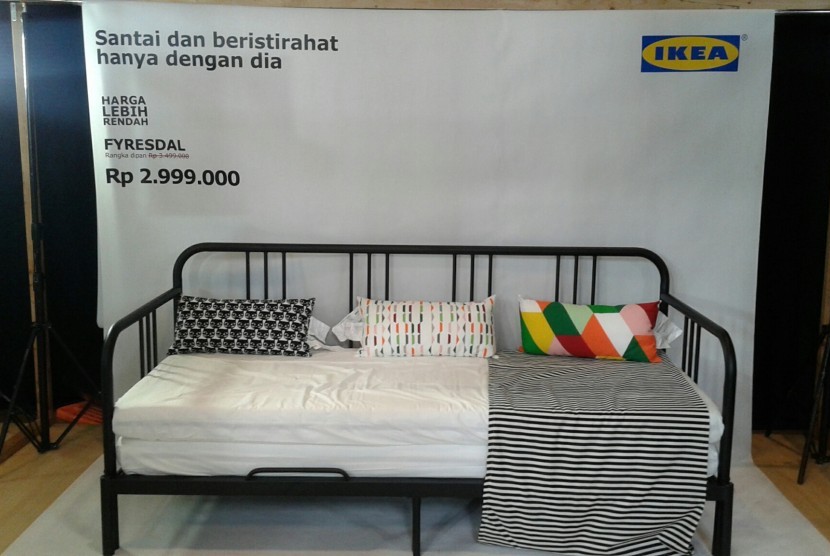 Salah satu produk dipamerkan di peluncuran katalog IKEA 2017, Rabu (31/7).