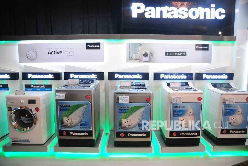Sejumlah produk Panasonic Gobel Indonesia (ilustrasi). PT Panasonic Gobel Indonesia bertekad meningkatkan kesejahteraan masyarakat termasuk warga pedesaan. Adapun komitmen itu diwujudkan antara lain dengan mendonasikan produk elektronik bagi masyarakat Labuan Bajo di Nusa Tenggara Timur (NTT).