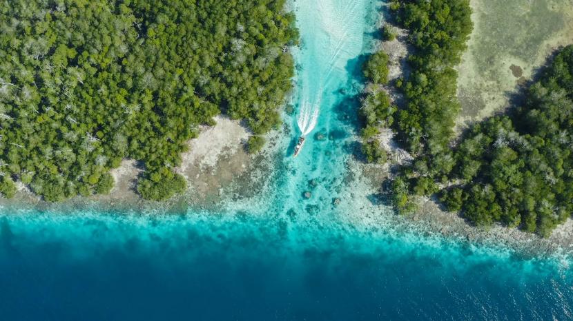 Salah satu pulau di Kepulauan Widi, Halmahera Selatan, Maluku Utara. Pemprov Maluku Utara menyurati BKPM untuk mencabut izin pengelolaan Pulau Widi.