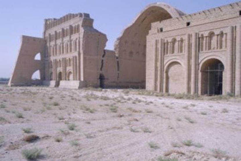 Salah satu reruntuhan bangunan kuno di Al-Madain.
