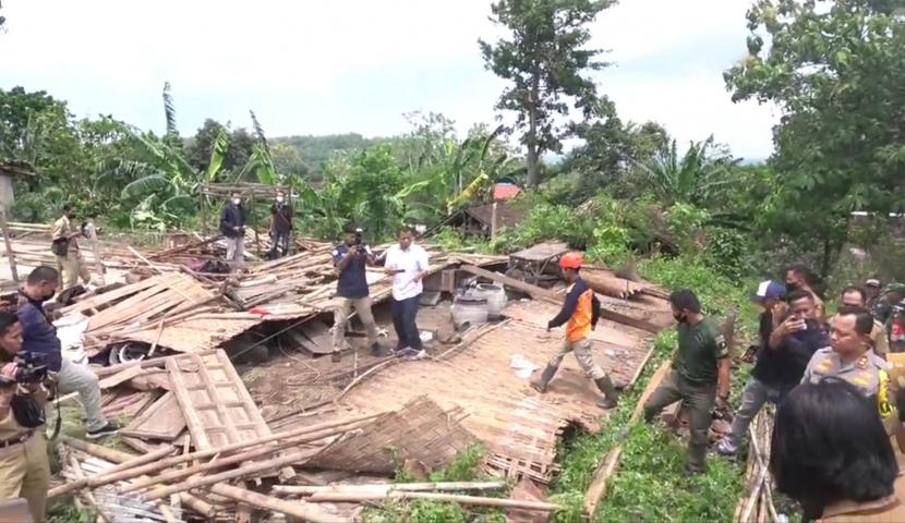 Salah satu rumah warga Sukoharjo yang terdampak puting beliung. 