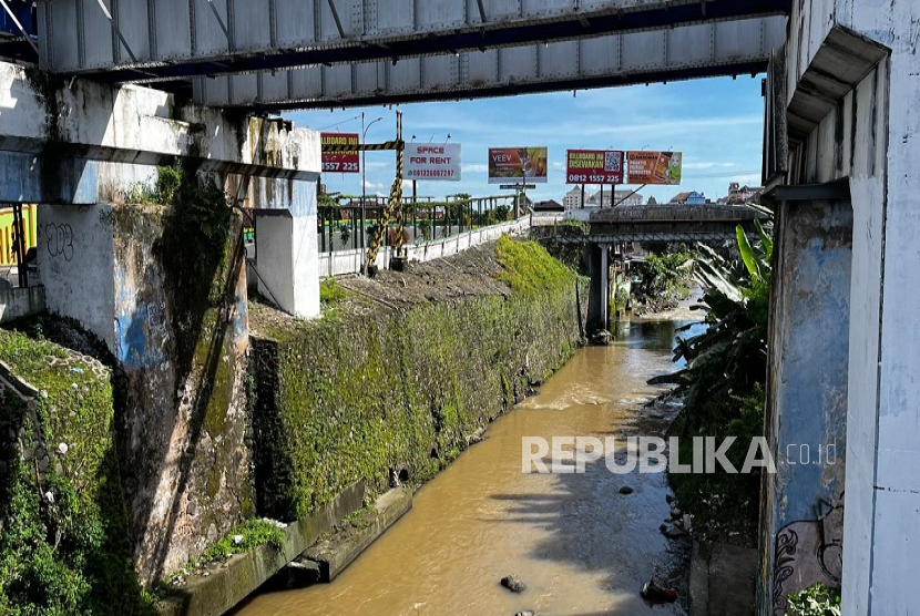Salah satu sisi Sungai Code Yogyakarta. 