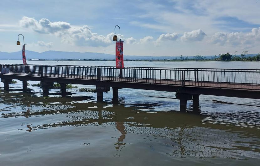 Jasad Pria Asal Wonogiri Ditemukan Mengambang di Danau Rawapening (ilustrasi).