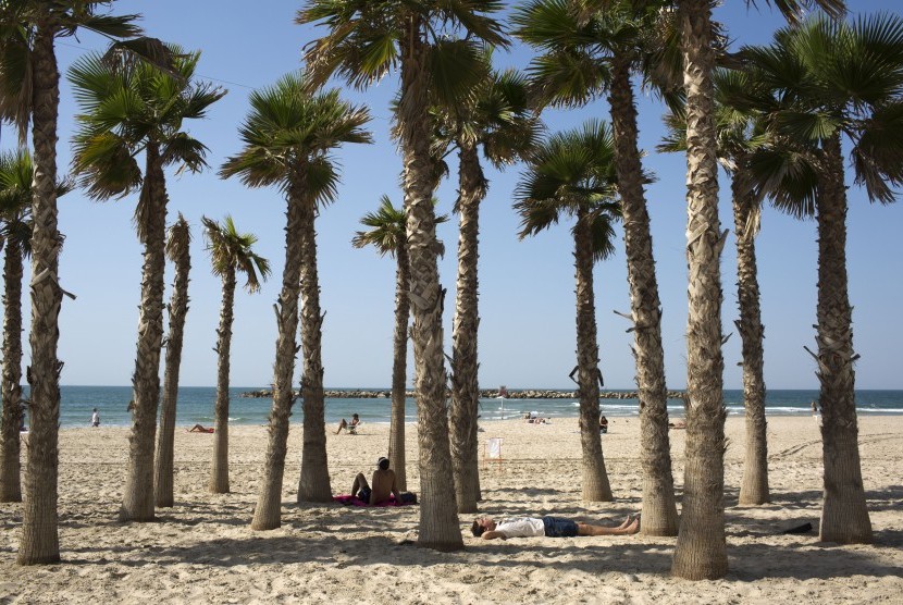 Salah satu sudut pantai di Tel Aviv.