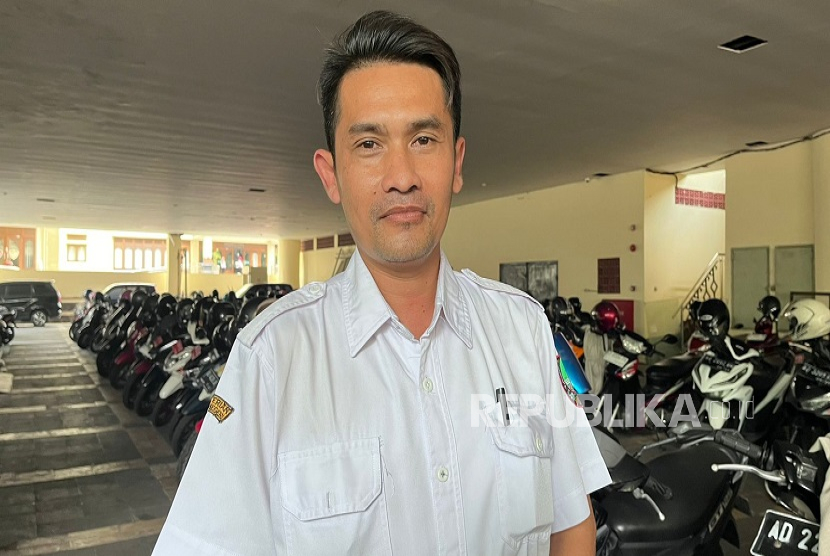 Salah satu yang mewakili kekecewaan terhadap Ayam Goreng Widuran datang dari warga Mojosongo, Solo, Nanang.