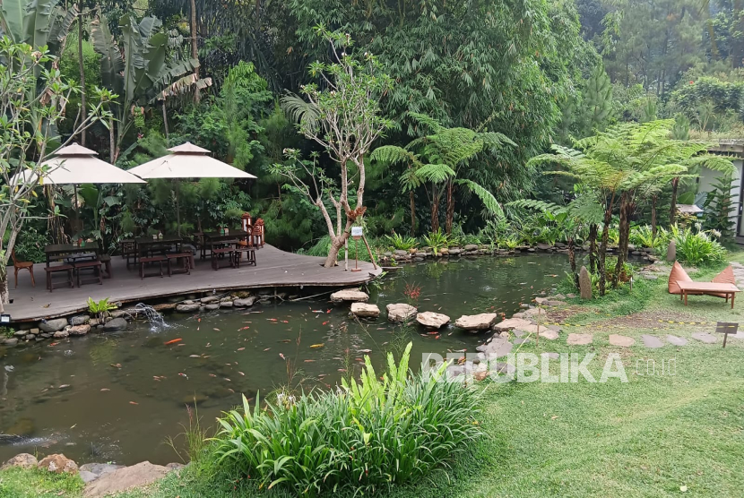 Salah tempat berlibur terbaru yang ada di Bandung adalah Chanaya Village Resort Bandung