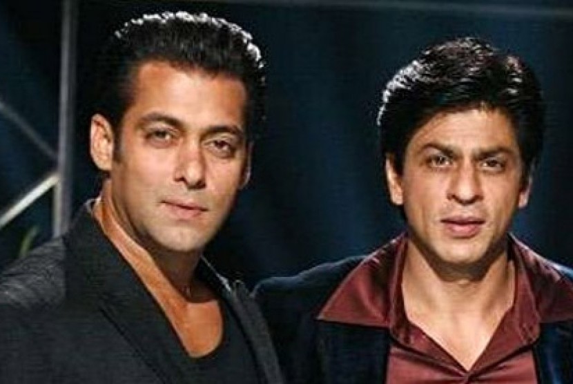 Salman Khan (kiri) dan Shahrukh Khan