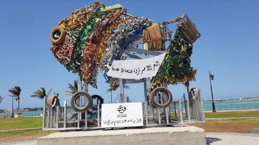 Sampah di Laut Merah didaur ulang menjadi karya seni 