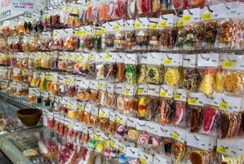 Sampel makanan plastik di Jepang