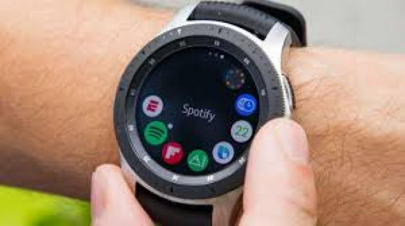 Badan Pengawas Obat dan Makanan Amerika Serikat (FDA) telah memberikan persetujuan kepada Samsung untuk fitur deteksi sleep apnea pada Galaxy Watch.
