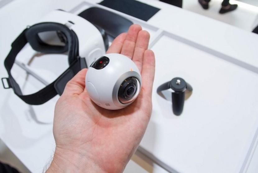 Samsung Gear 360 Pro mulai dikembangkan.