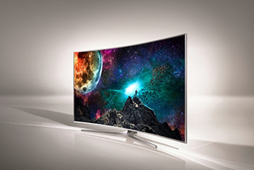 Samsung TV JS9500. Samsung Display dikabarkan bersiap menghentikan produksi layar jenis LCD pada akhir Juni 2022. 