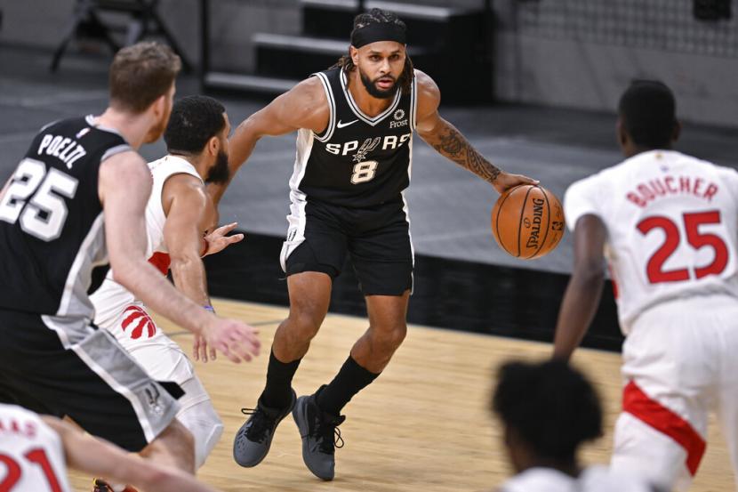  San Antonio Spurs mengalahkan Toronto Raptors 119-114 pada Ahad (27/12) WIB. 
