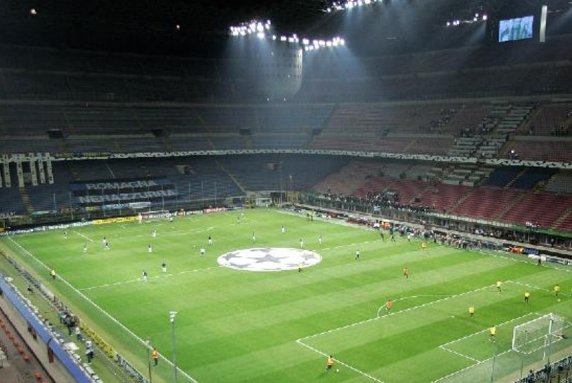 San Siro, stadion yang digunakan AC Milan.