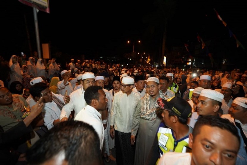 Sandiaga Uno menghadiri haul Guru Sekumpul.