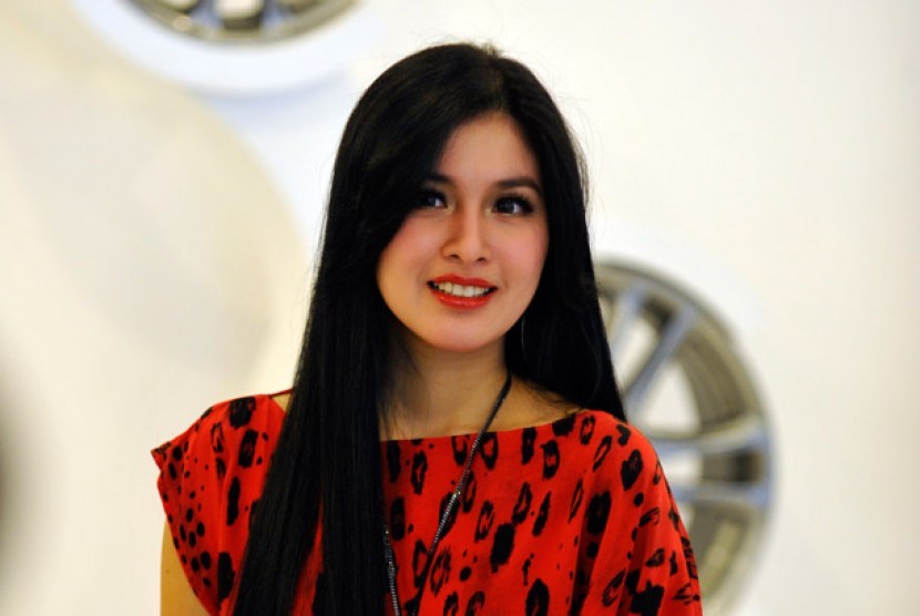 Sandra Dewi.