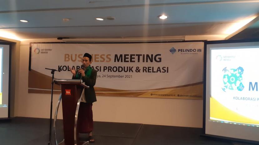 Santripreneur Indonesia bersama  PT Pelindo III menggelar  Business Meeting Kolaborasi Produk dan Relasi di Surabaya, Jumat (24/9).