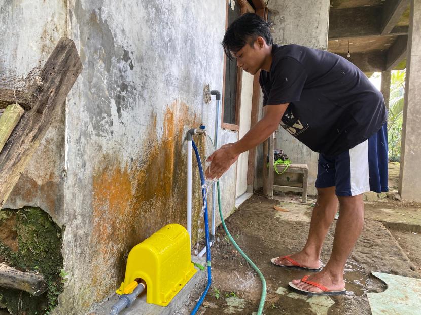 Sarana air bersih di Kampung Cileungsi, Kabupaten Bogor, Provinsi Jawa Barat.