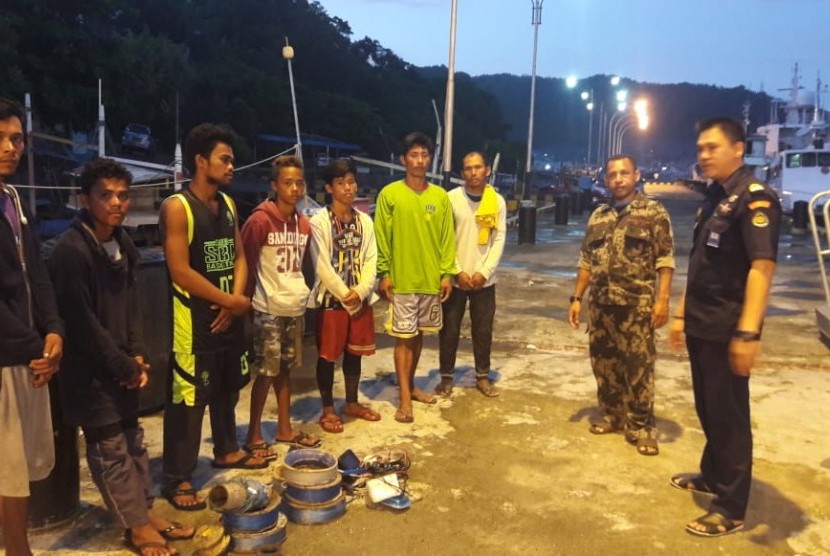 Satu Kapal Perikanan Asing (KIA) berbendera Filipina beserta 7 orang awak kapal berkewarganegaraan Filipina berhasil ditangkap oleh Kapal Pengawas Perikanan (KP) Orca 04 milik Kementerian Kelautan dan Perikanan (KKP). 