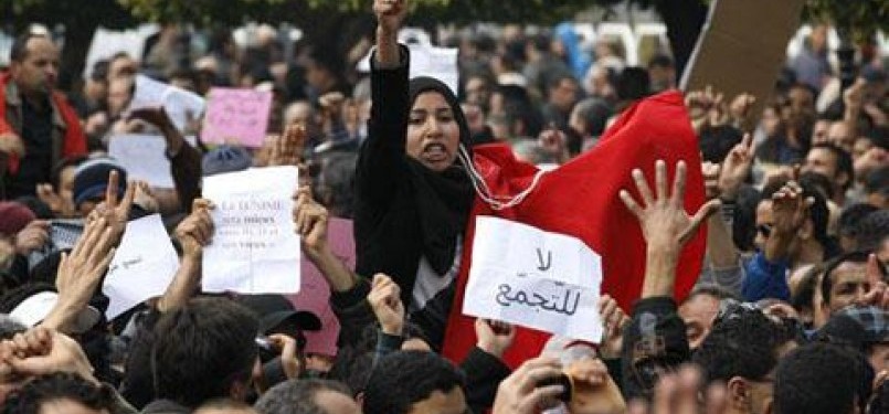 satu tahun revolusi di tunisia
