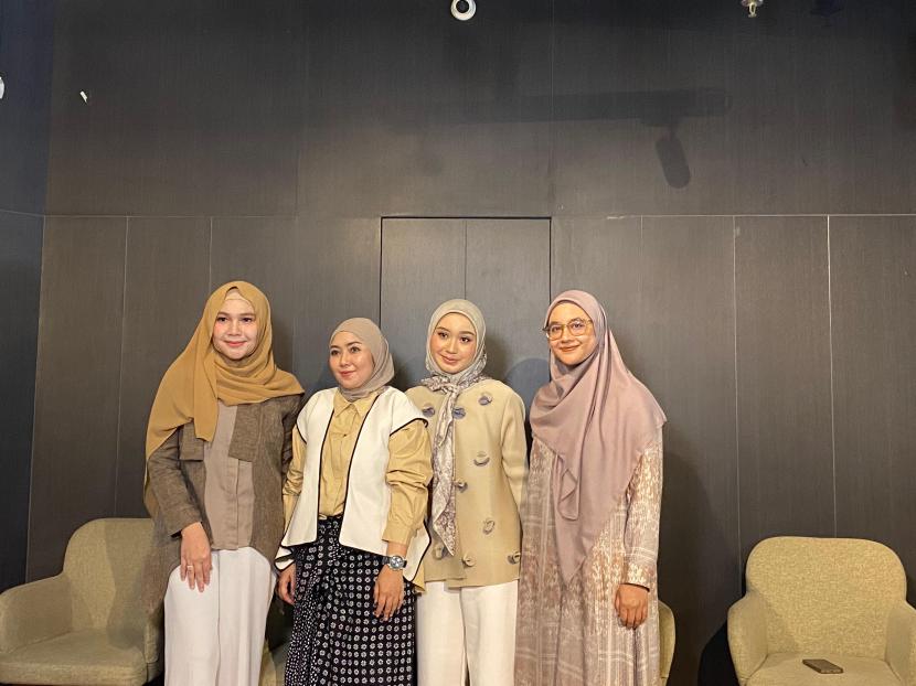 Scarf Media menggelar konferensi pers acara Muslimah Creative Day 2024 di Jakarta, Kamis (25/7). Acara tahunan tersebut akan digelar kembali di City Hall Pondok Indah Mall 3 pada 6-8 September. 