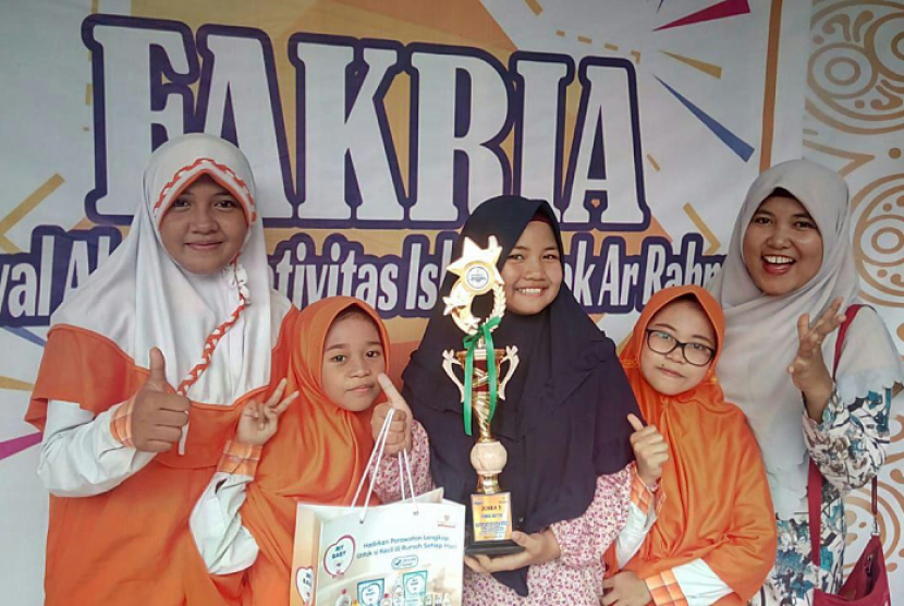 SD Juara Jakbar bawa pulang empat piala dari ajang Fakria 2018.