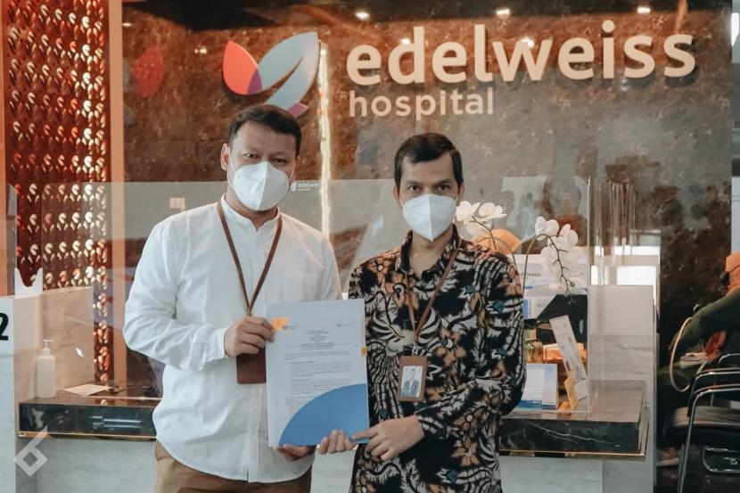 Sebagai bagian dari pengelolaan wakaf uang dalam program Wakaf Produktif, Rumah Zakat mengadakan MoU (Memorandum of Understanding) bersama Rumah Sakit Edelweiss Bandung dalam pengadaan alat kesehatan.