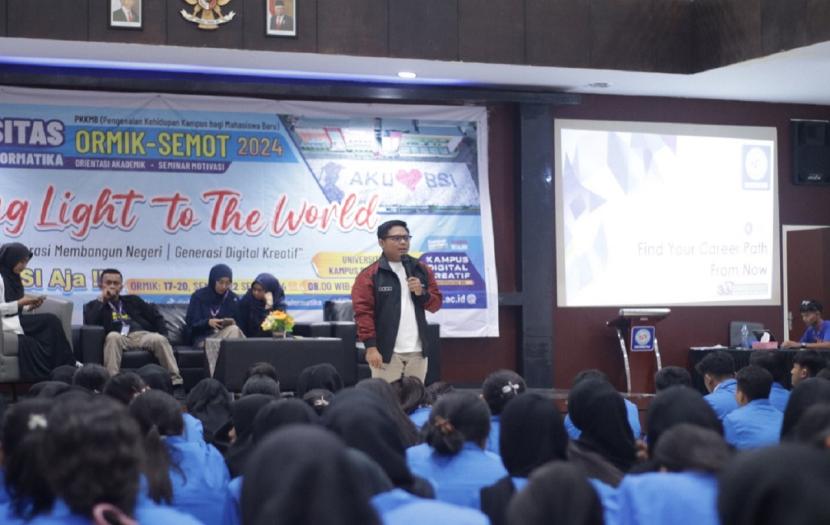 Sebagai bagian dari rangkaian Orientasi Akademik (Ormik) bagi mahasiswa baru, Universitas BSI (Bina Sarana Informatika) kampus Pontianak sukses menyelenggarakan Seminar Tematik BSI Career Center (BCC). 