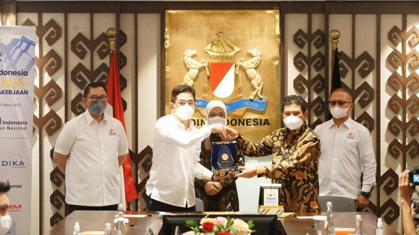 Sebagai upaya mengoptimalkan penyelenggaraan Program JKN-KIS terhadap pekerja pada badan usaha, BPJS Kesehatan menjalin kerja sama dengan Kamar Dagang Dan Industri Indonesia (KADIN Indonesia). 
