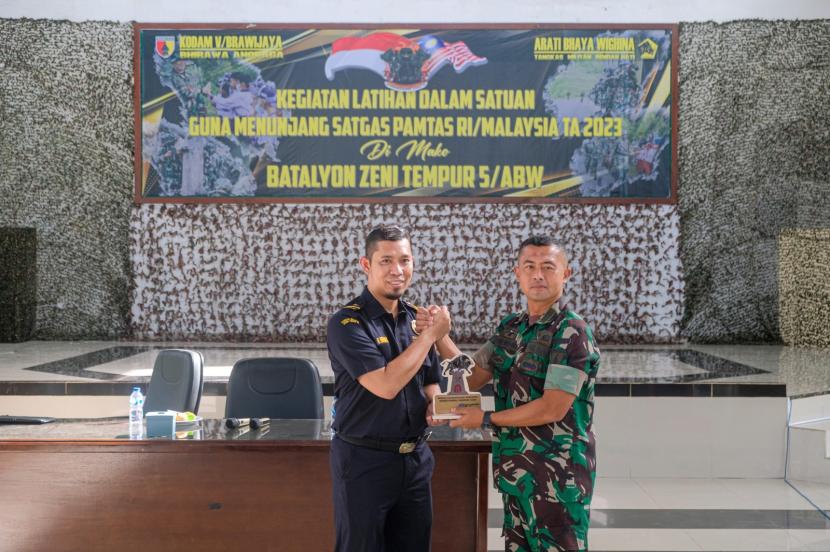 Sebagai upaya penegakan hukum yang efektif, Bea Cukai lakukan sinergi dengan Tentara Nasional Indonesia (TNI).