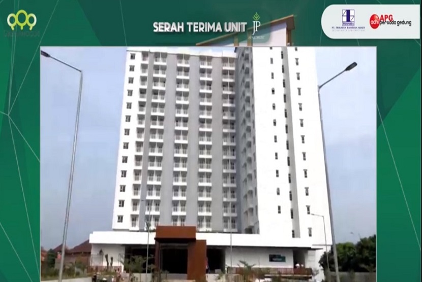 Sebagai wujud komitmen, Greenwoods Group tetap melakukan serah terima unit JP Apartment Tower Green, yang berlokasi di Jl. Ibrahim Adjie, Sindang Barang No. 8, Dramaga, Bogor.