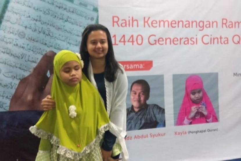 Sebanyak 1.440 anak yatim dan dhuafa mendapat santunan kado lebaran dari Rumah Zakat Indonesia (RZI).Santunan dilakukan di ruang Serba Guna Jakarta Islamic Centre, Jakarta Timur. Ahad (19/5).