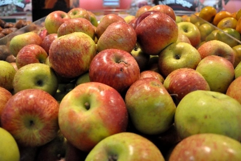 Sebanyak 1,5 ton apel akan dilemparkan ke Kementerian Perdagangan.