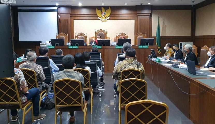 Sebanyak 11 orang saksi hadir dalam persidangan kasus dugaan korupsi PT Asabri dengan terdakwa Teddy Tjokrosaputro  di PN Jakpus. 