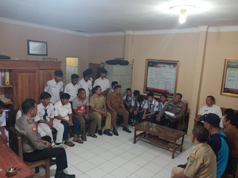 Sebanyak 11 pelajar diamankan jajaran Polres Majalengka karena melakukan penyerangan terhadap sekolah lain di wilayah Kecamatan Ligung, Kabupaten Majalengka.