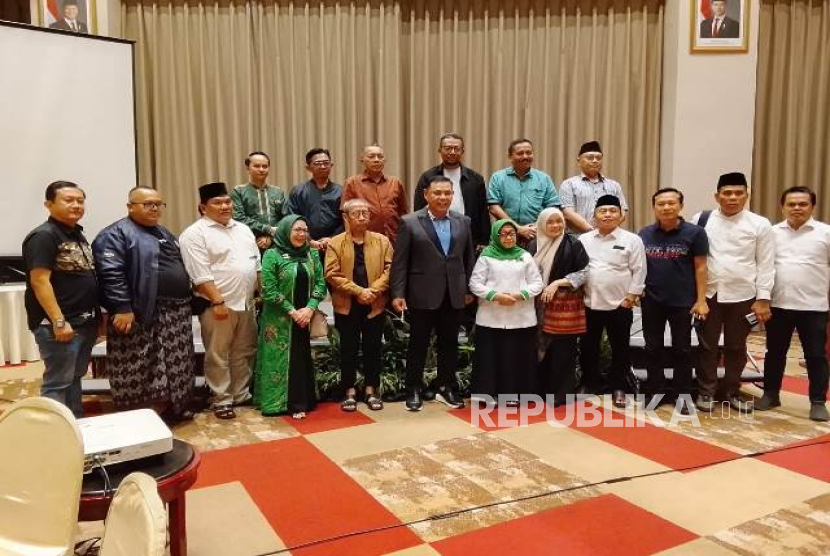 Sebanyak 13 partai bersilaturahim dengan Epyardi Asda