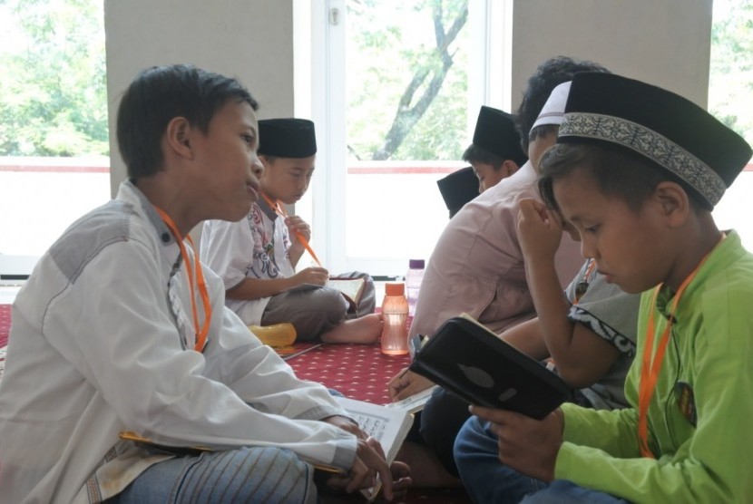 Sebanyak 135 anak mengikuti acara kegiatan Camp Quran di Masjid Al Madinah.