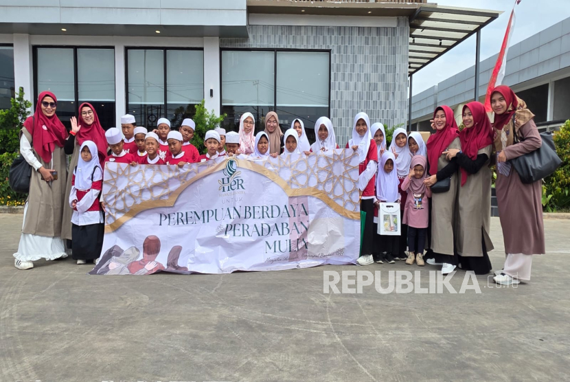 Hawa Elzanira Ajak Anak Yatim Piatu Rayakan HUT Kemerdekaan RI Lewat Belanja Infaq Merdeka
