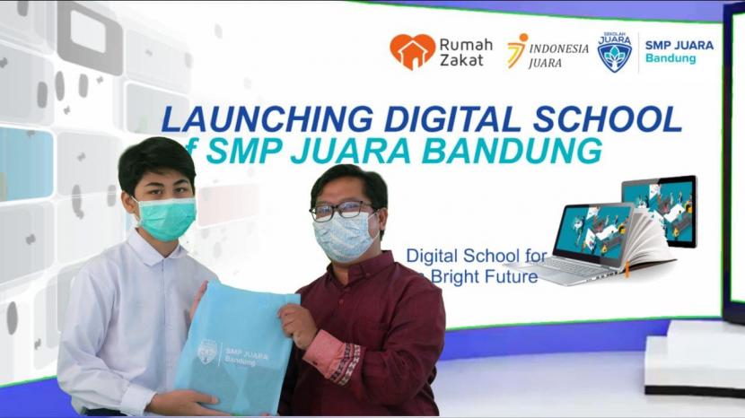 Sebanyak 203 gawai tablet disalurkan untuk Siswa SMP Juara Bandung dan semua ini terlaksana atas dukungan Donatur Rumah Zakat melaui donasi Zakat Infak dan Sedekah yang dikhususkan pada program Pendidikan 