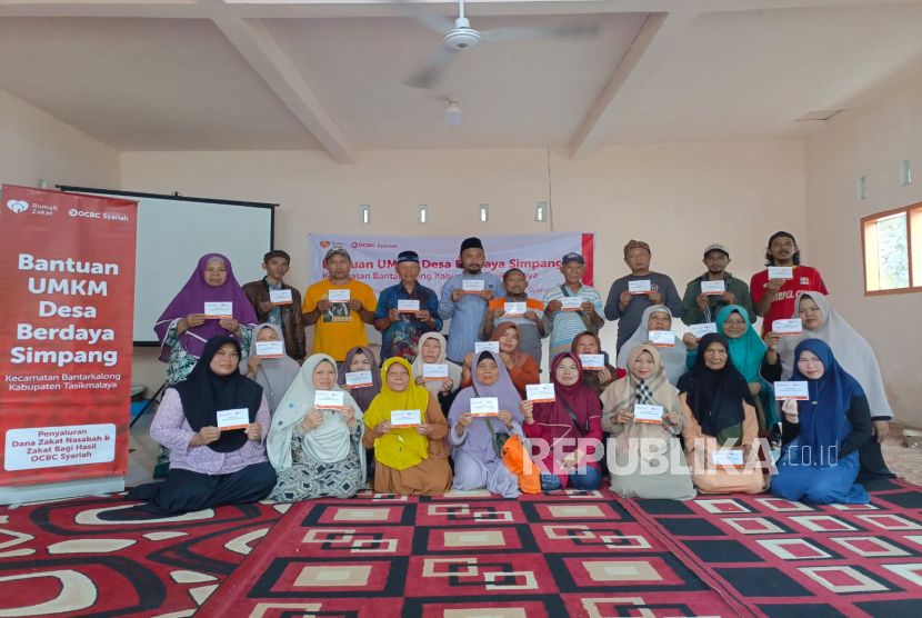 Sebanyak 35 peserta program pemberdayaan ekonomi Desa Simpang, Tasikmalaya mendapatkan edukasi mengenai kewirausahaan. 