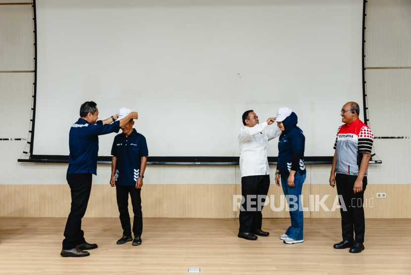 Sebanyak 40 penggerak desa energi berdikari digandeng Pertamina untuk mengikuti sertifikasi operator Pembangkit Listrik Tenaga Surya.