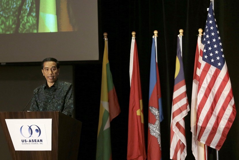 Selain mengunjungi Facebook, Presiden Joko Widodo menyampaikan pula keynote address dalam pertemuan US-ASEAN Business Council di San Fransisco, Rabu waktu AS (17/2).