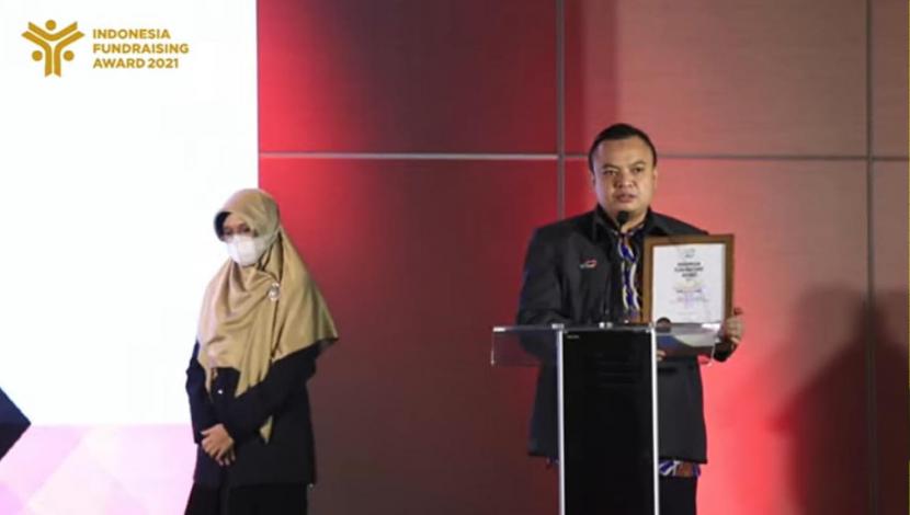 SEBI Social Fund meraih penghargaan Program Fundrising Terbaik Kategori Perguruan Tinggi di ajang Indonesia Fundrising Award (IFA) 2021.