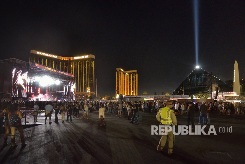 Lokasi penembakan di sebuah konser musik country di Vegas Strip, Las Vegas, Amerika Serikat (AS) pada Ahad (1/10) malam.