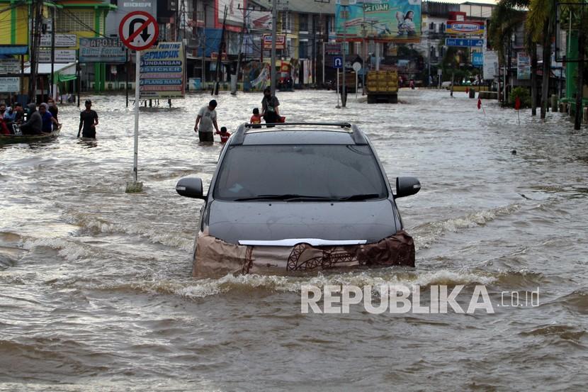 Ketinggian banjir di Jember, Jawa Timur, dikabarkan mencapai 1 meter (Foto: ilustrasi)