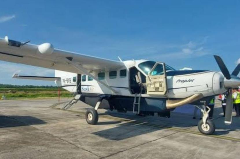 Sebuah pesawat kargo milik maskapai penerbangan Smart Air dilaporkan hilang kontak. Basarnas masih terus melakukan pencarian menggunakan Heli Bell milik Kodam VI Mulawarman.